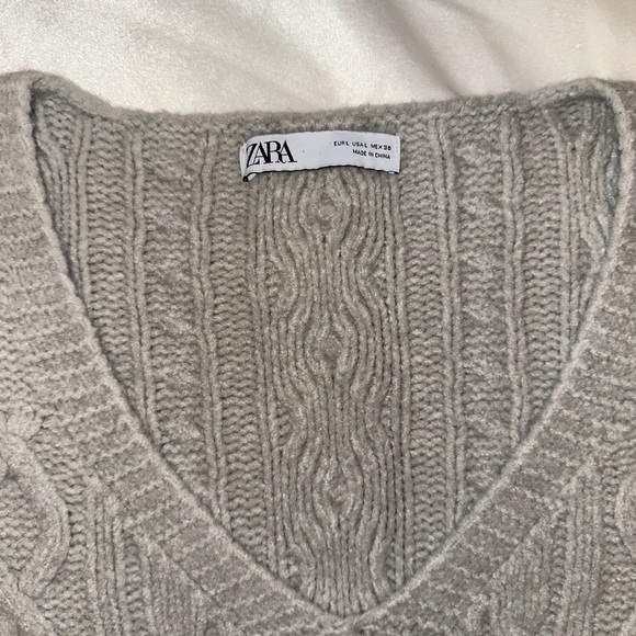 Zara Cable Knit Sweater Vest - Gray - Picture 2 of 3